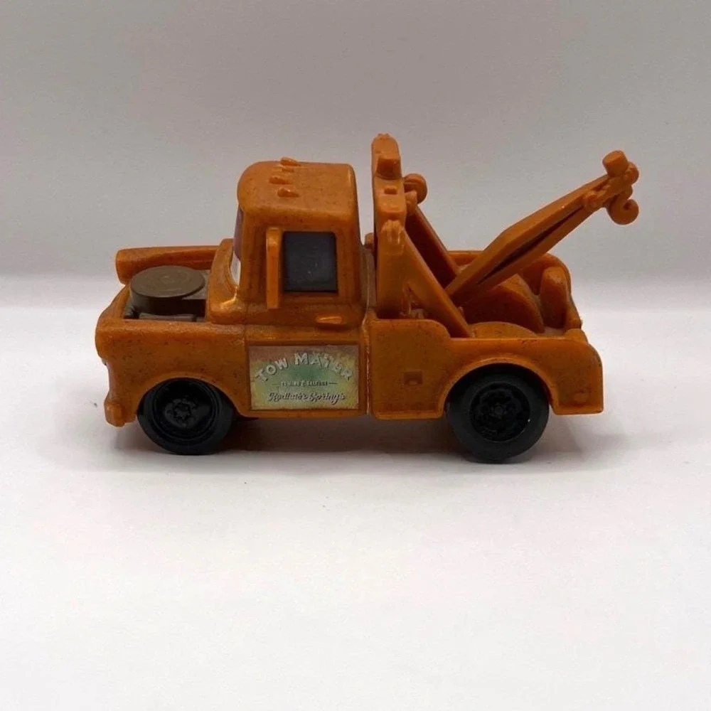 Disney Pixar Cars Mater‎ Tow Truck Toy Orange Diecast Vehicle Mattel 2006